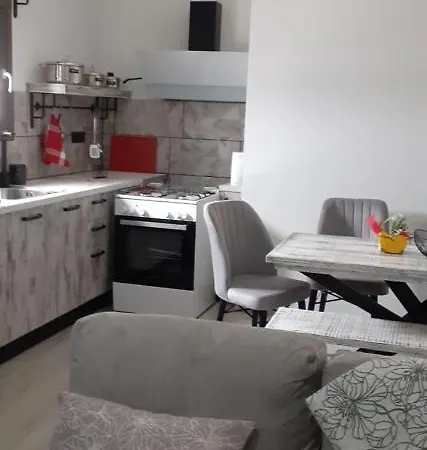 Liocharis Akro 1 로우드하타